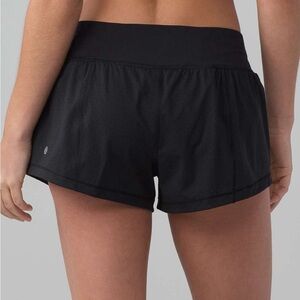 Lululemon Athletica Final Lap Shorts 2.5” in Black